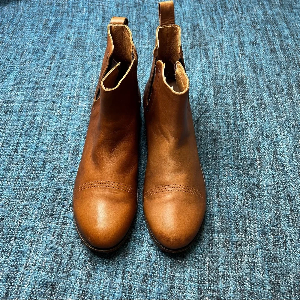 OluKai brand style