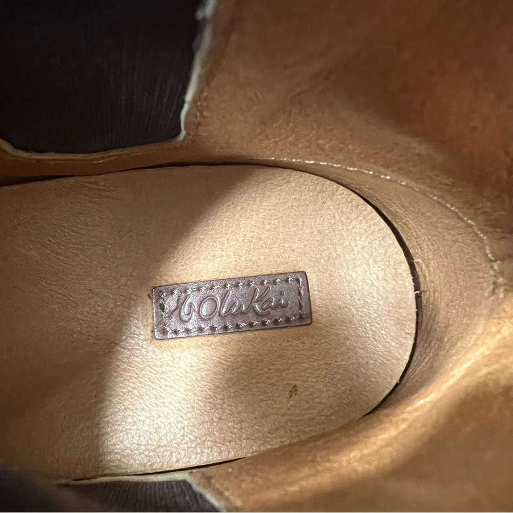 OluKai brand style