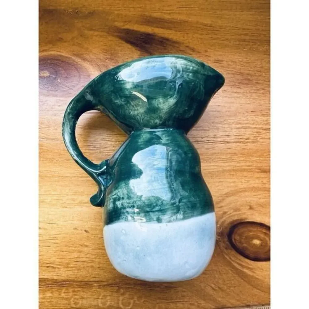 N/A approximately pitcher