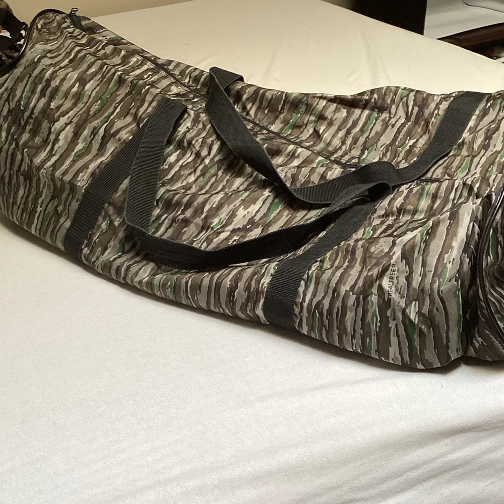 Realtree Green and Brown Camouflage Duffel Bag 36”