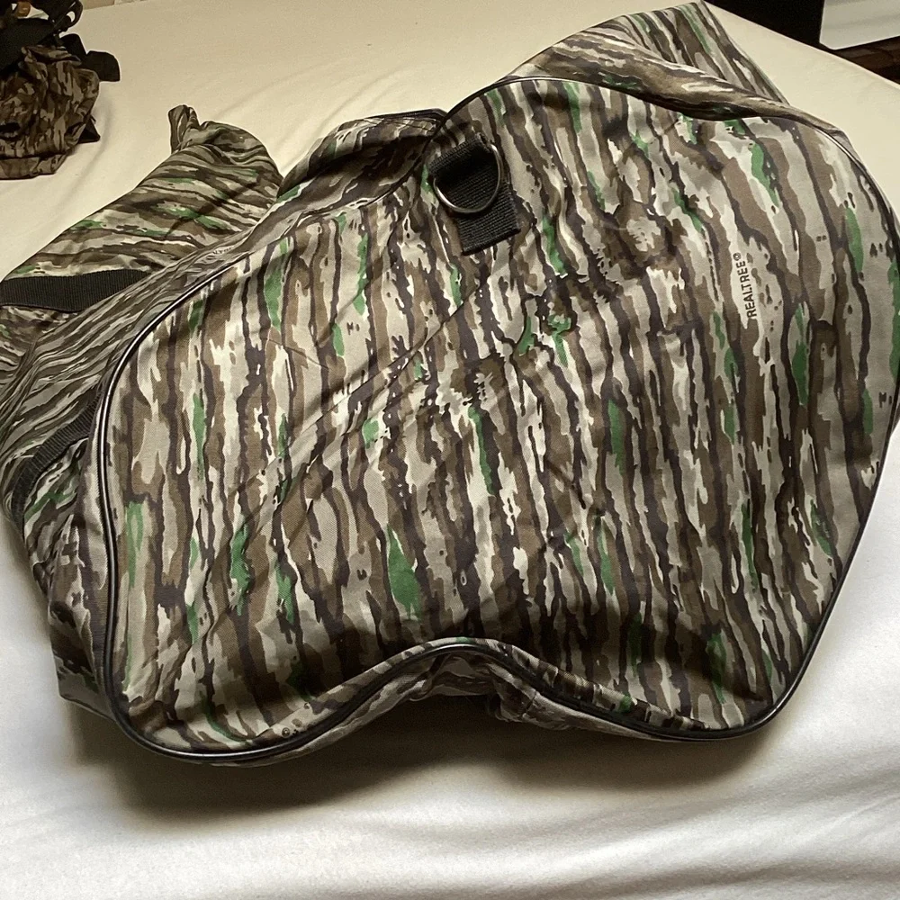 Realtree versatile duffel