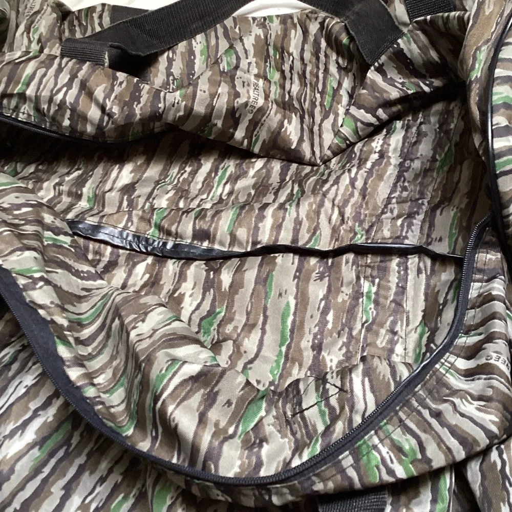 Realtree versatile duffel