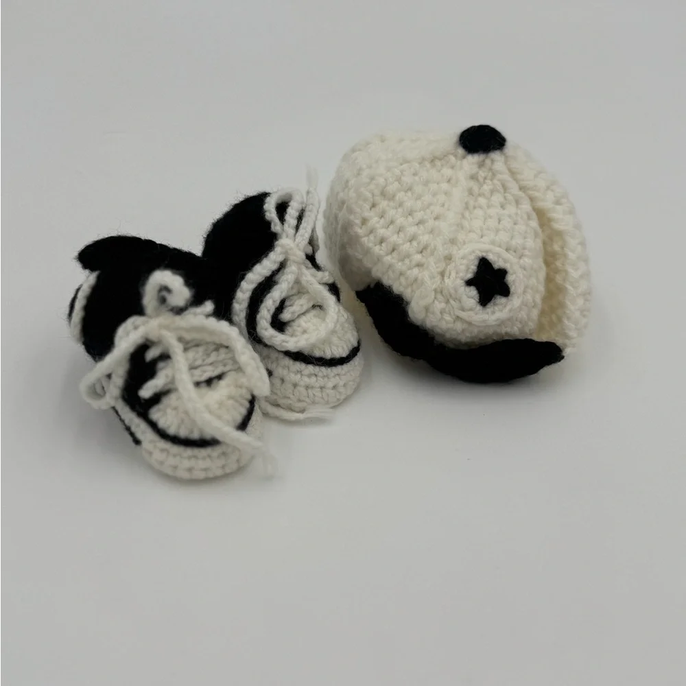Handmade Crochet Baby Hat and Booties Set