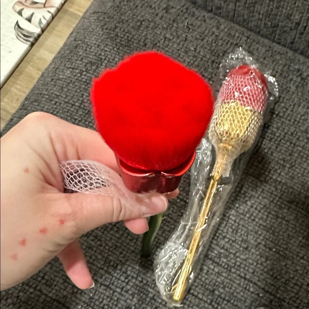 N/A pieces rose