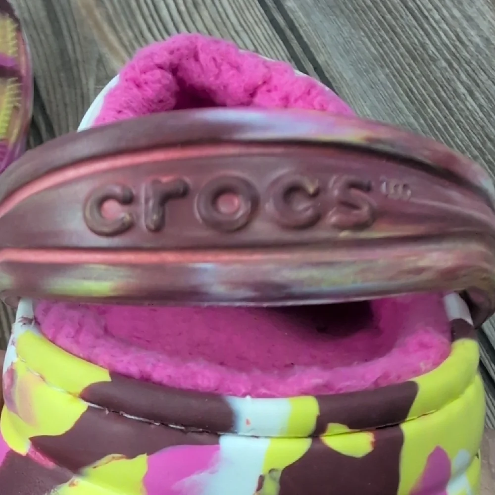 CROCS kids fuzz