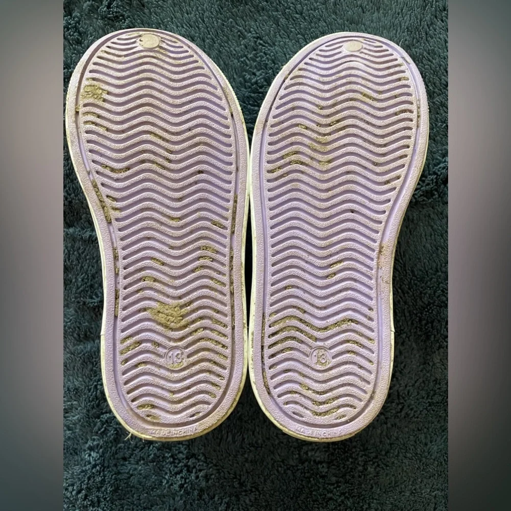 Skechers used but