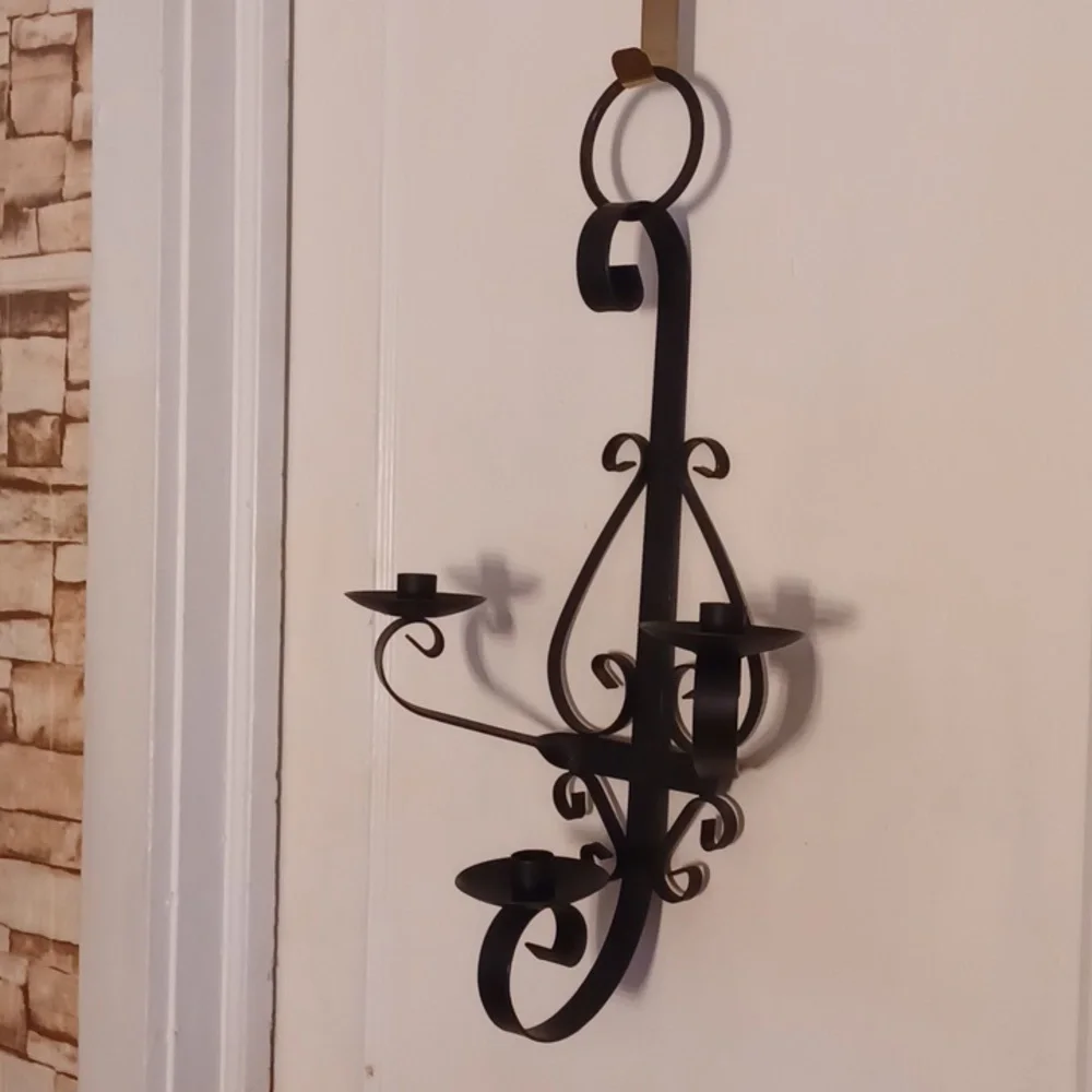 Home Interiors any adds metal