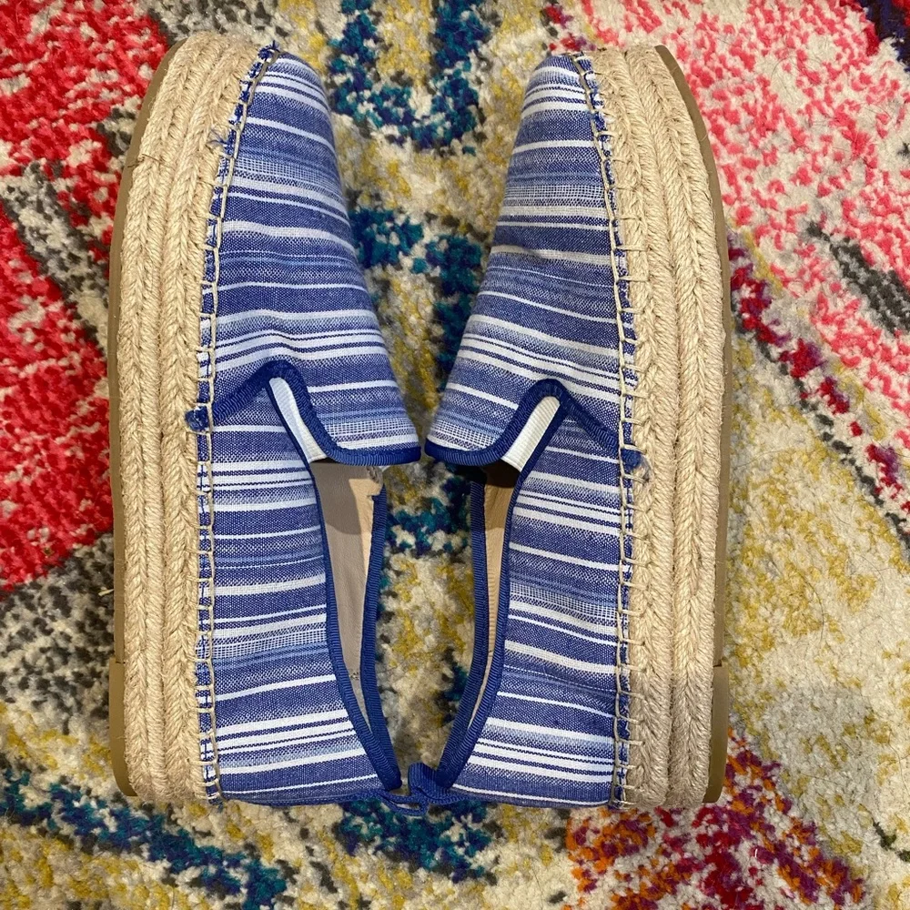 J. McLaughlin stylish espadrilles
