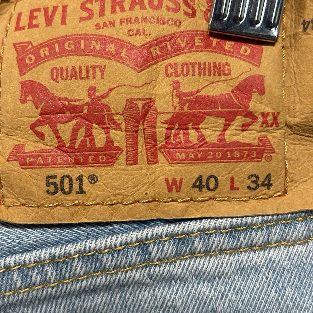 Levis item new
