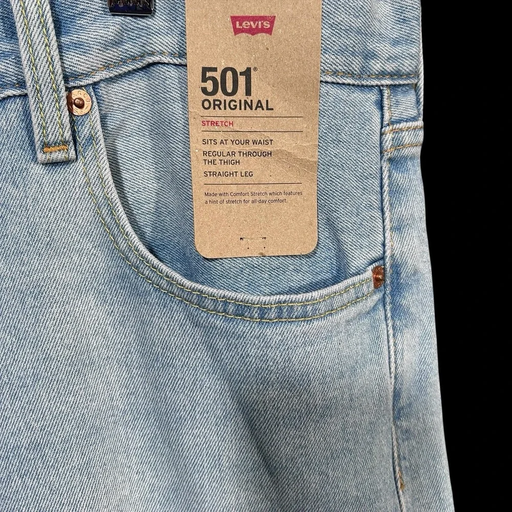 Levis item new