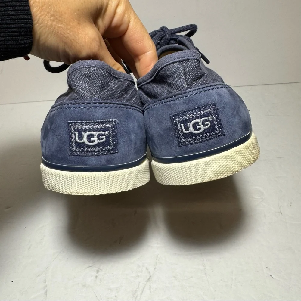 UGG hally low
