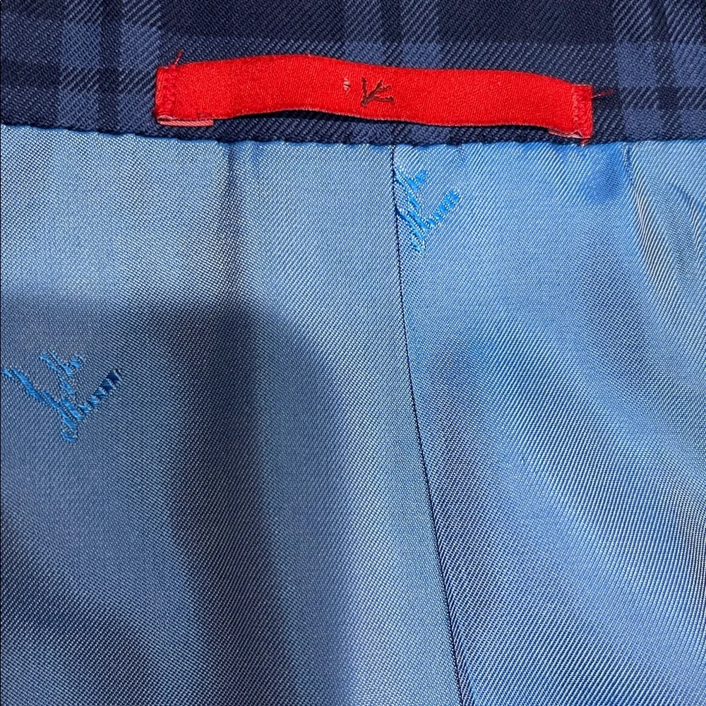 Isaia 100% wool