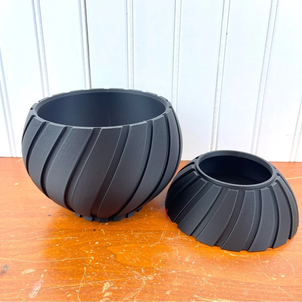 Maki Planter Pot, Indoor Flower Pot w/ Drainage Hole and Drip Tray