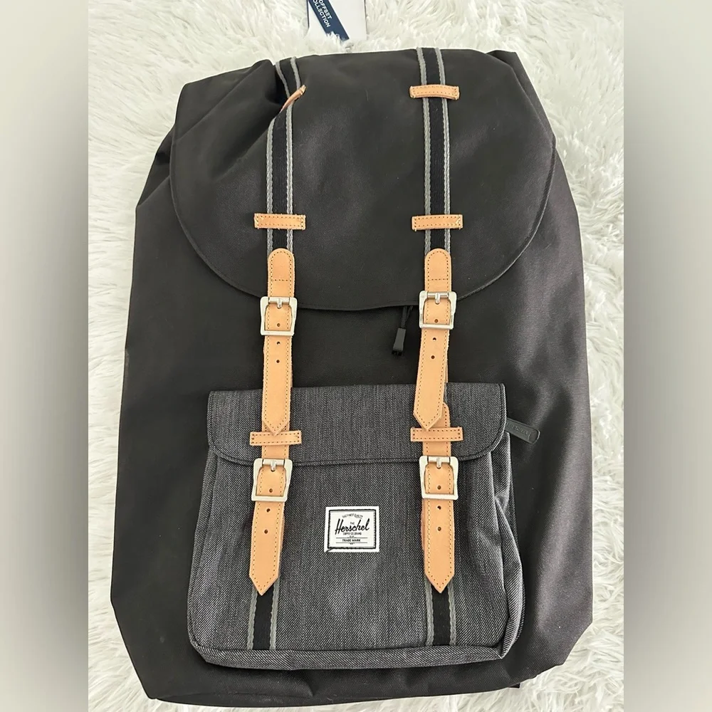 Herschel Supply Company this backpack
