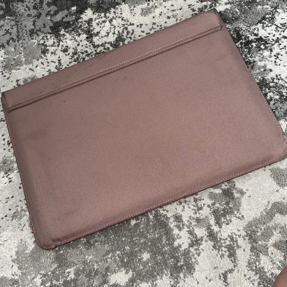 Herschel Supply Company used excellent