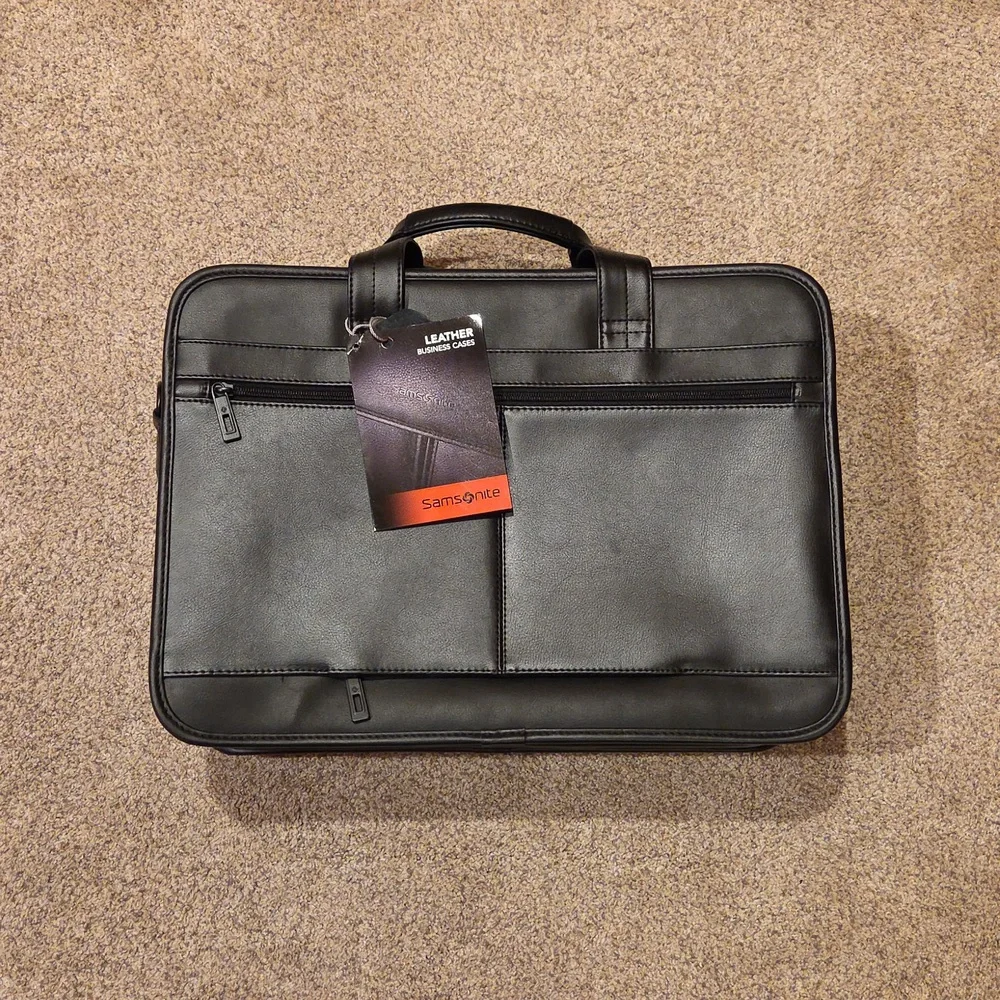 Samsonite expandable business