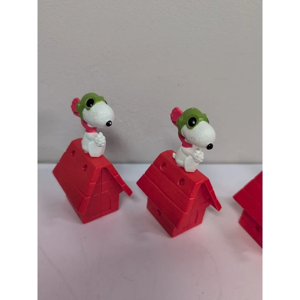 McDonalds snoopy roof