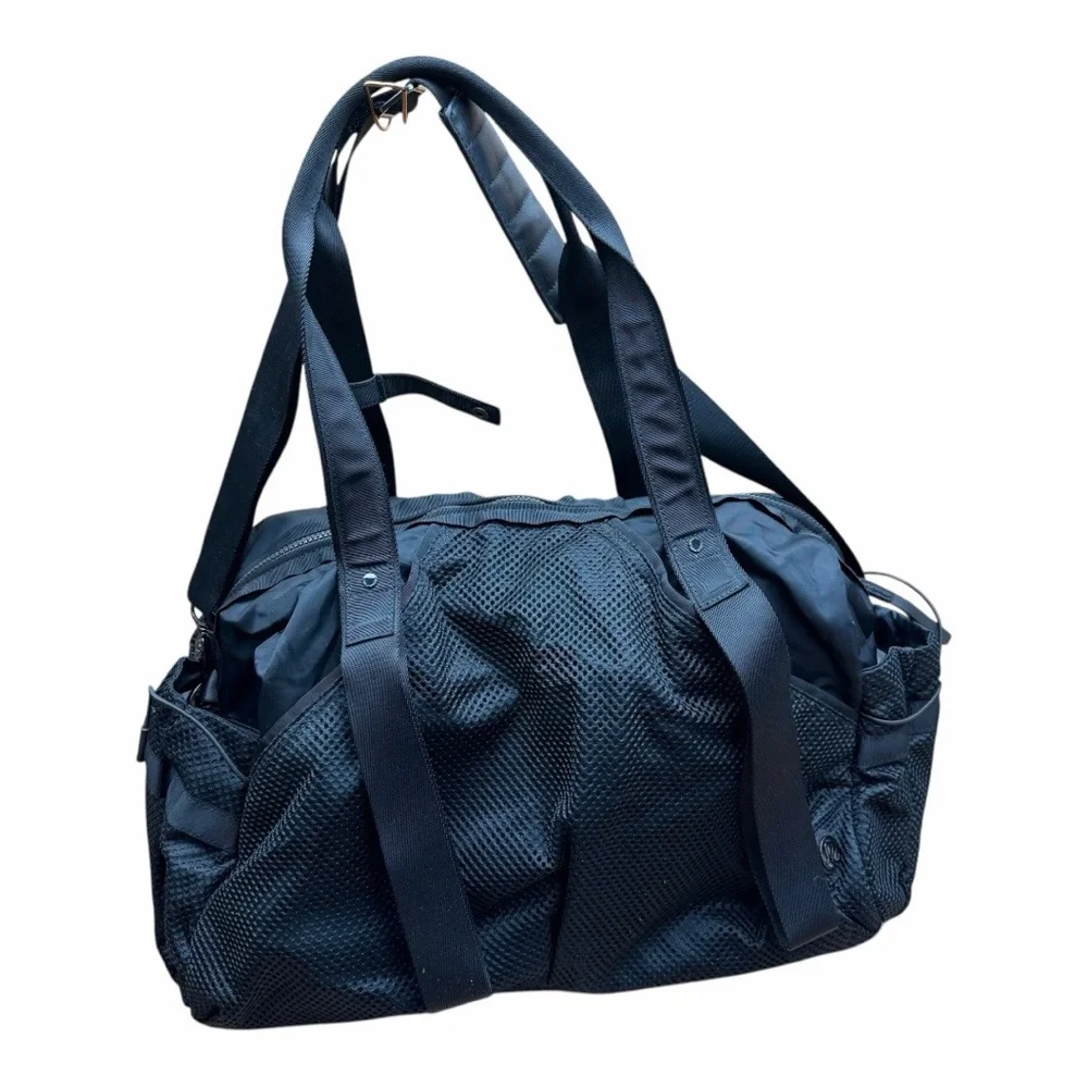 Lululemon Womens Zipper Closure Silver Tone Duffel Shoulder Handbag Black