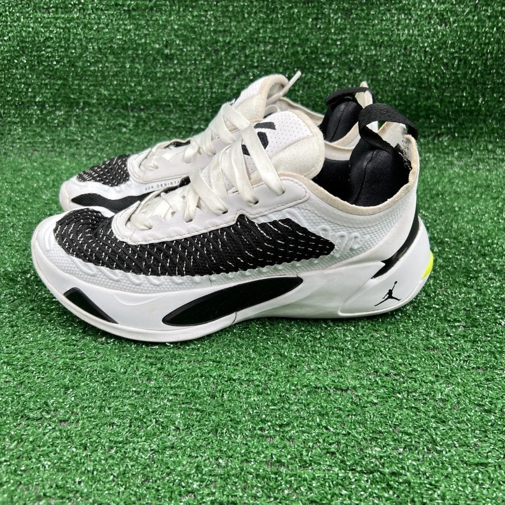 Nike Boys Air Jordan Luka 1 DQ6513-107 White Basketball Shoes Sneakers Size 6Y‎