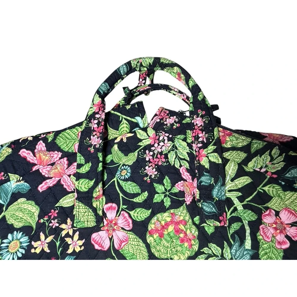 Vera Bradley green everyday hanging