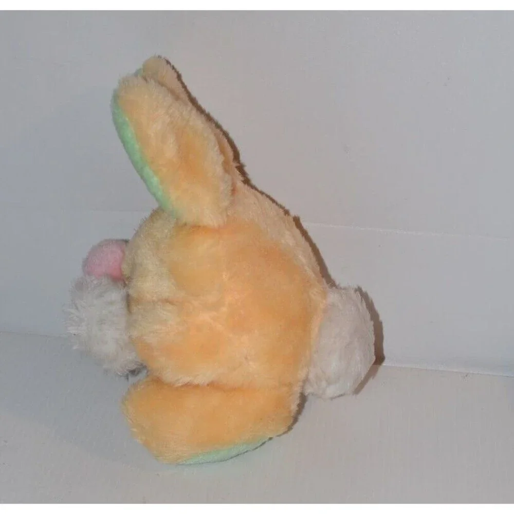 Vtg MTY Intl Round Baby Bunny rabbit‎ w/ carrot pastel yellow green
