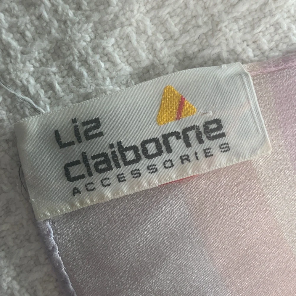 Liz Claiborne inches wide