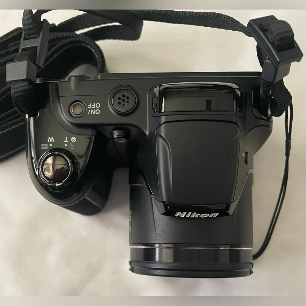 Nikon excellent preowned