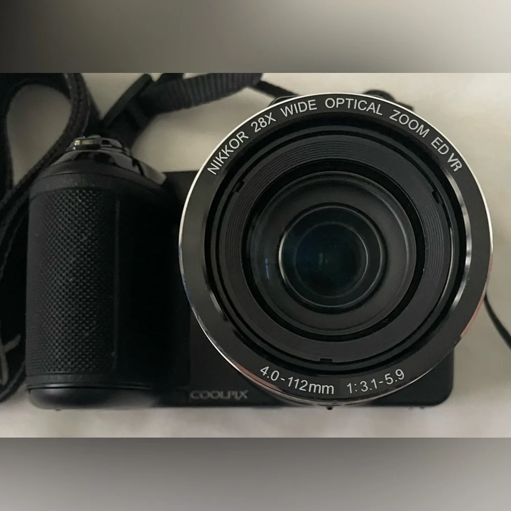 Nikon excellent preowned