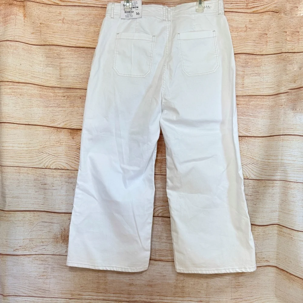 Nicole Miller five pockets