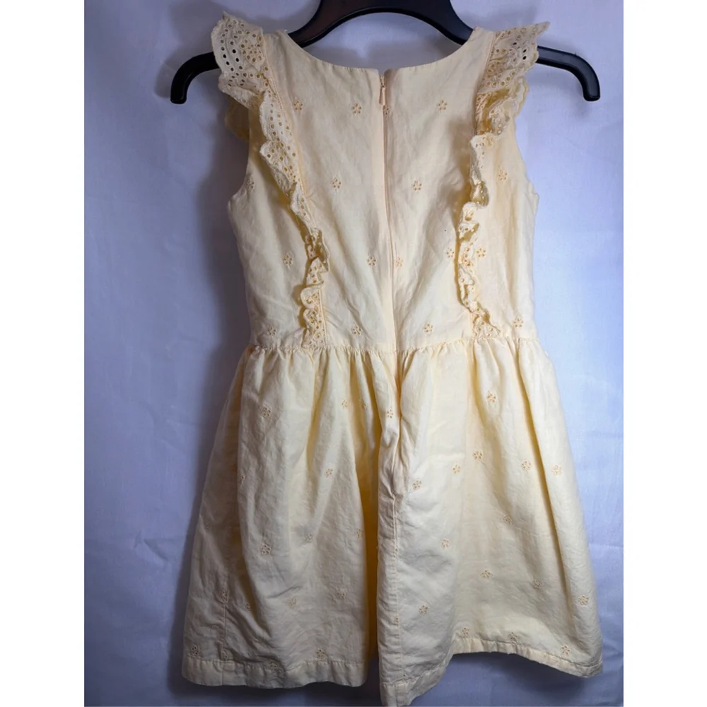 GAP buttery yellow