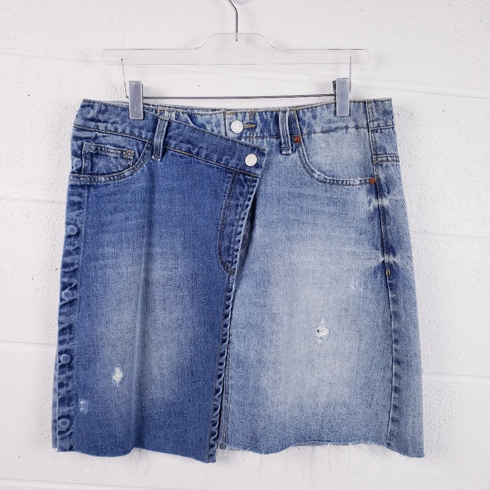 HABITUAL Reza High Rise Denim Crisscross Jean‎ Miniskirt Size 28