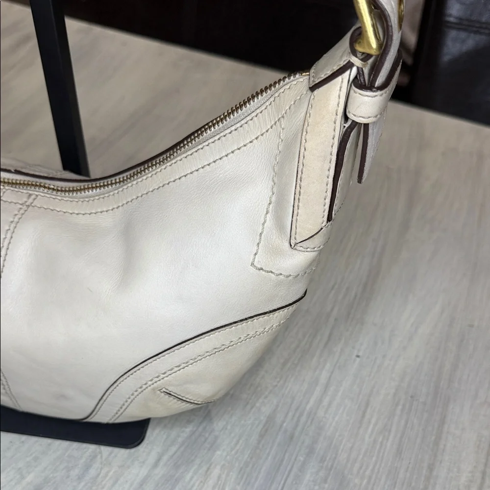 Coach chic hobo