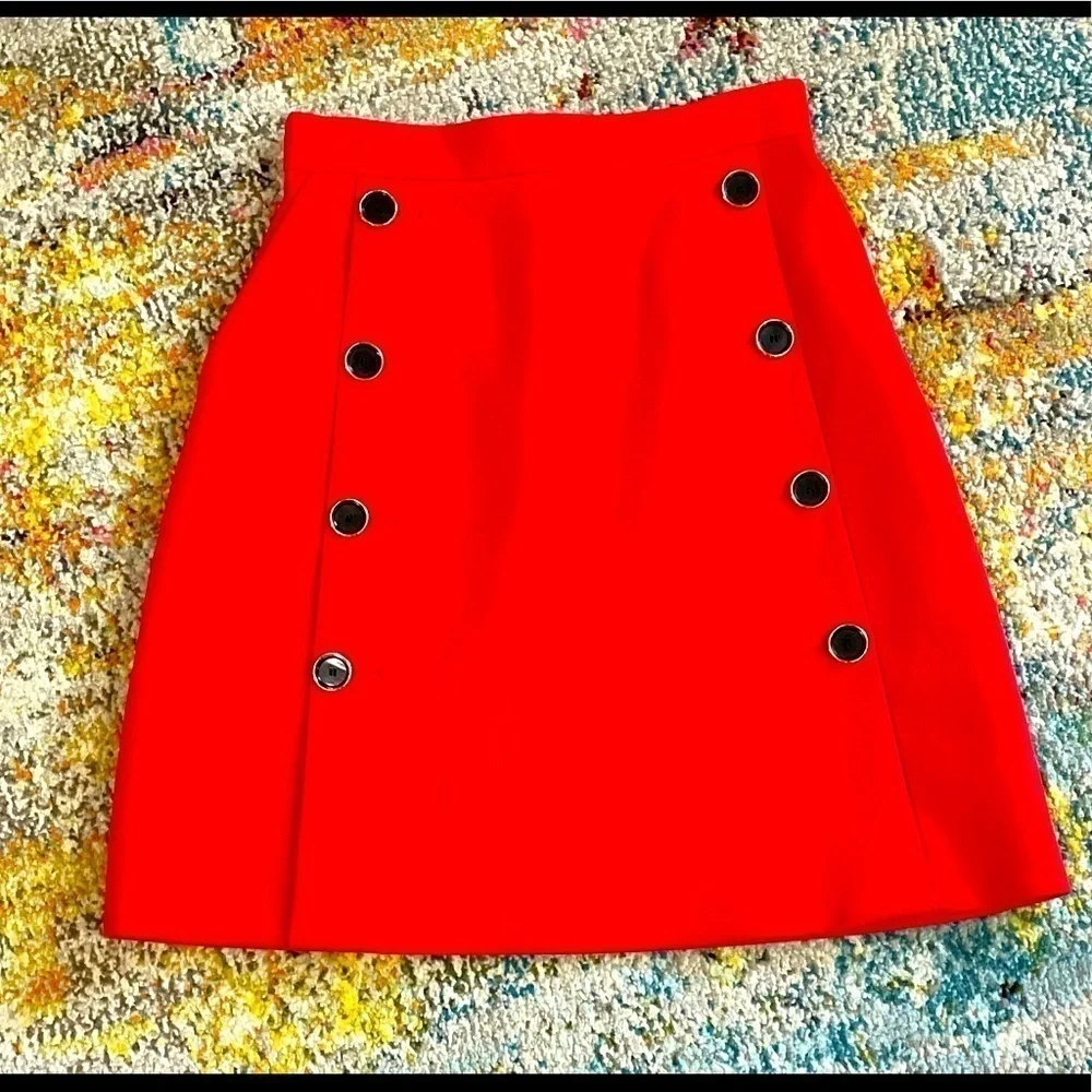 Karen Millen skirt beautifully