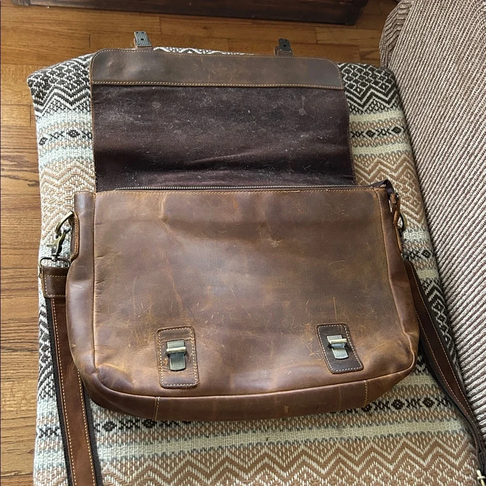 N/A stylish brown