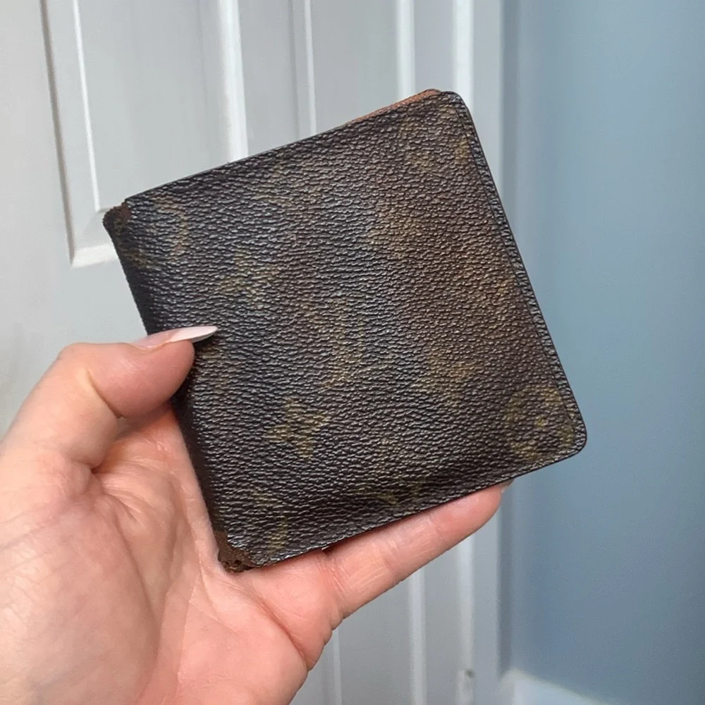 Louis Vuitton authentic louis