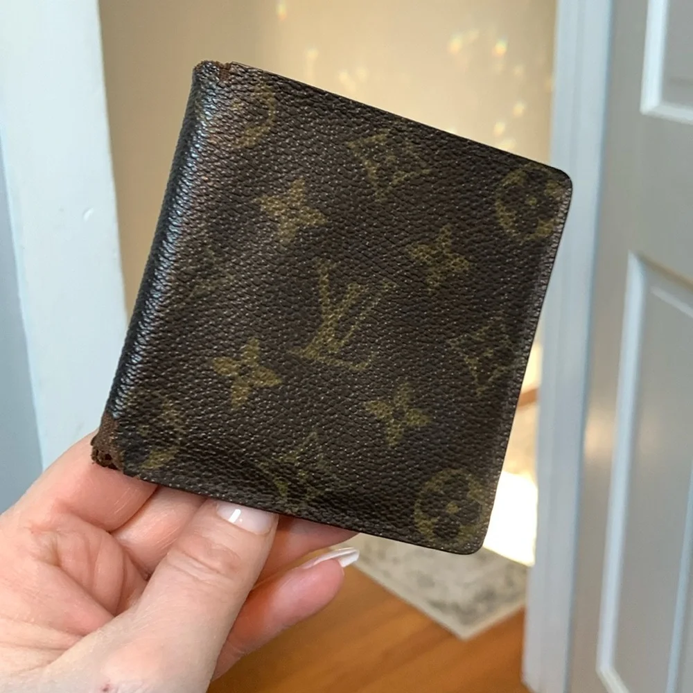 Louis Vuitton authentic louis