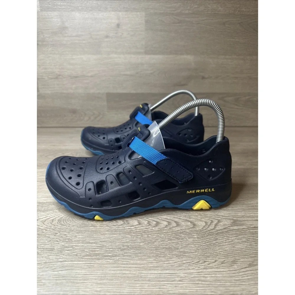 Merrell black hydro