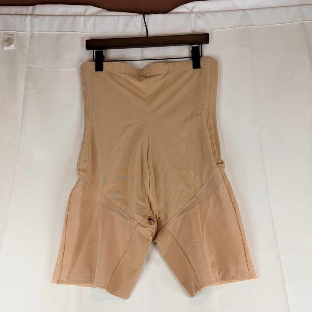 HONEYLOVE Women’s Size 2X Shaper Boning Structure Sculpt Mesh Mid-Waist Short