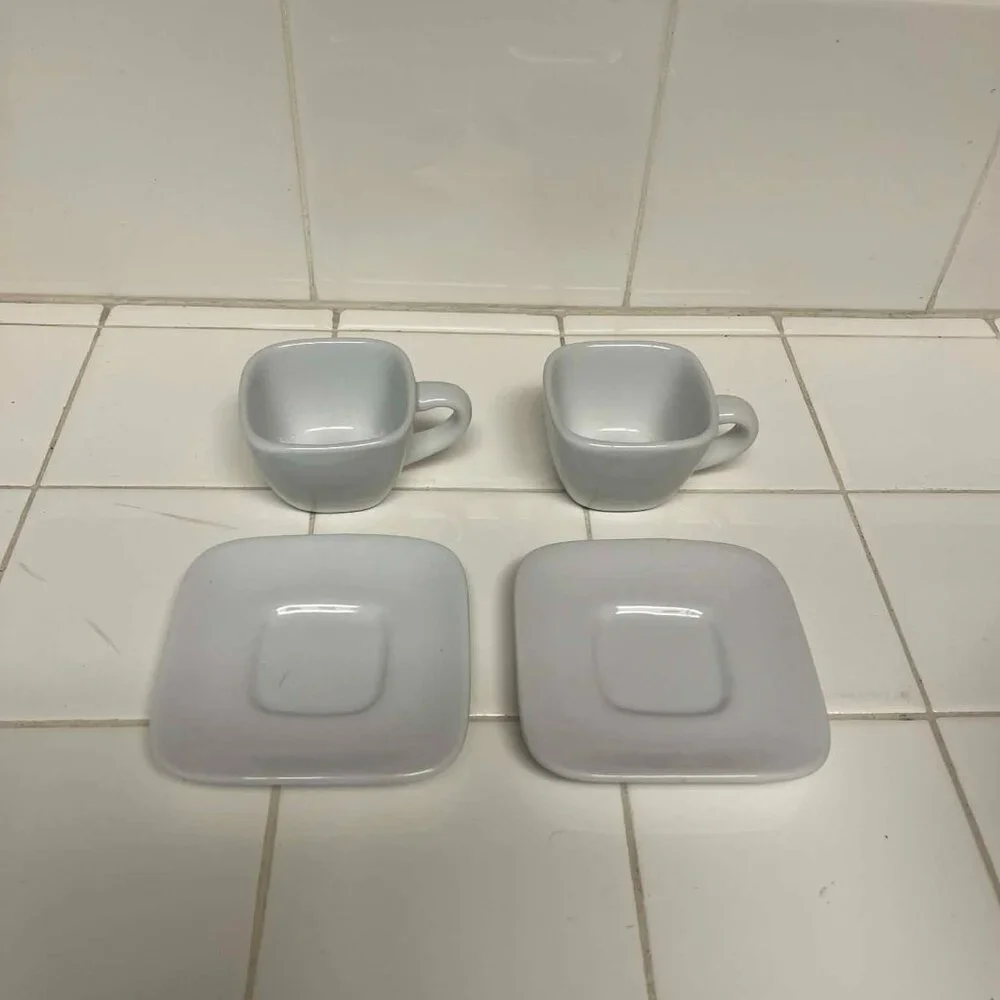 Crate&Barrel set crate