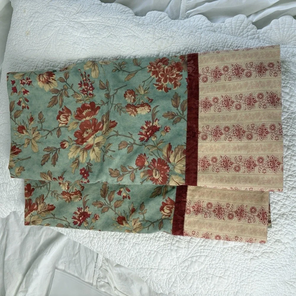 Vintage Homemade Pillowcases Cotton Floral Roses On Teal French‎ Country Cottage
