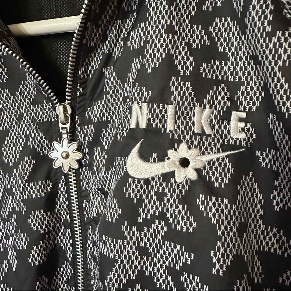 Nike sportswear aop