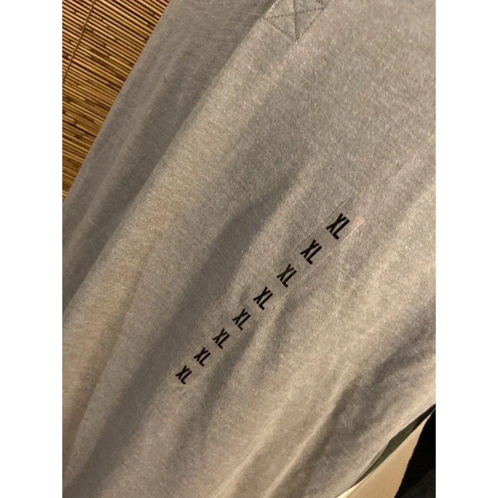 Levis levis henley