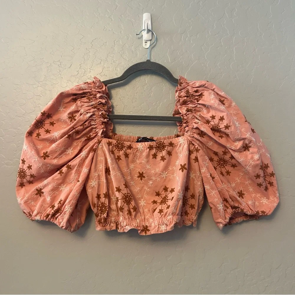 Zara lay cropped