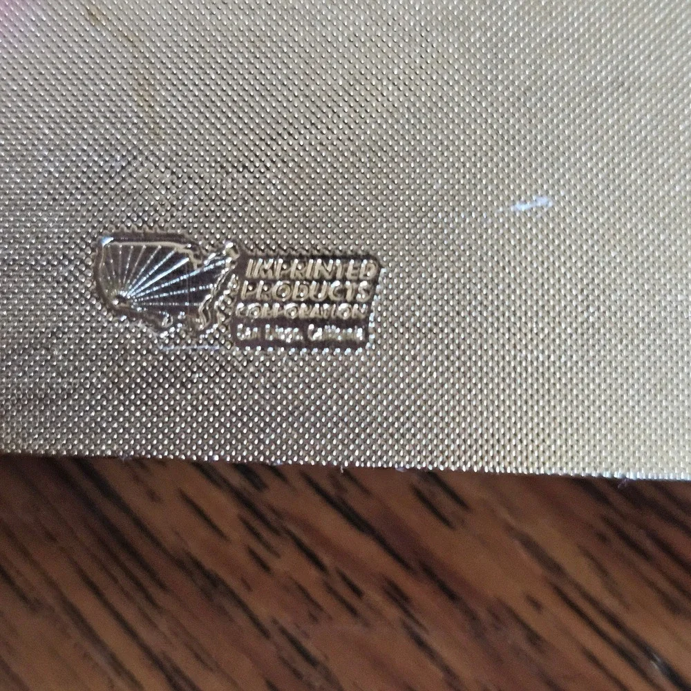 N/A vtg gold