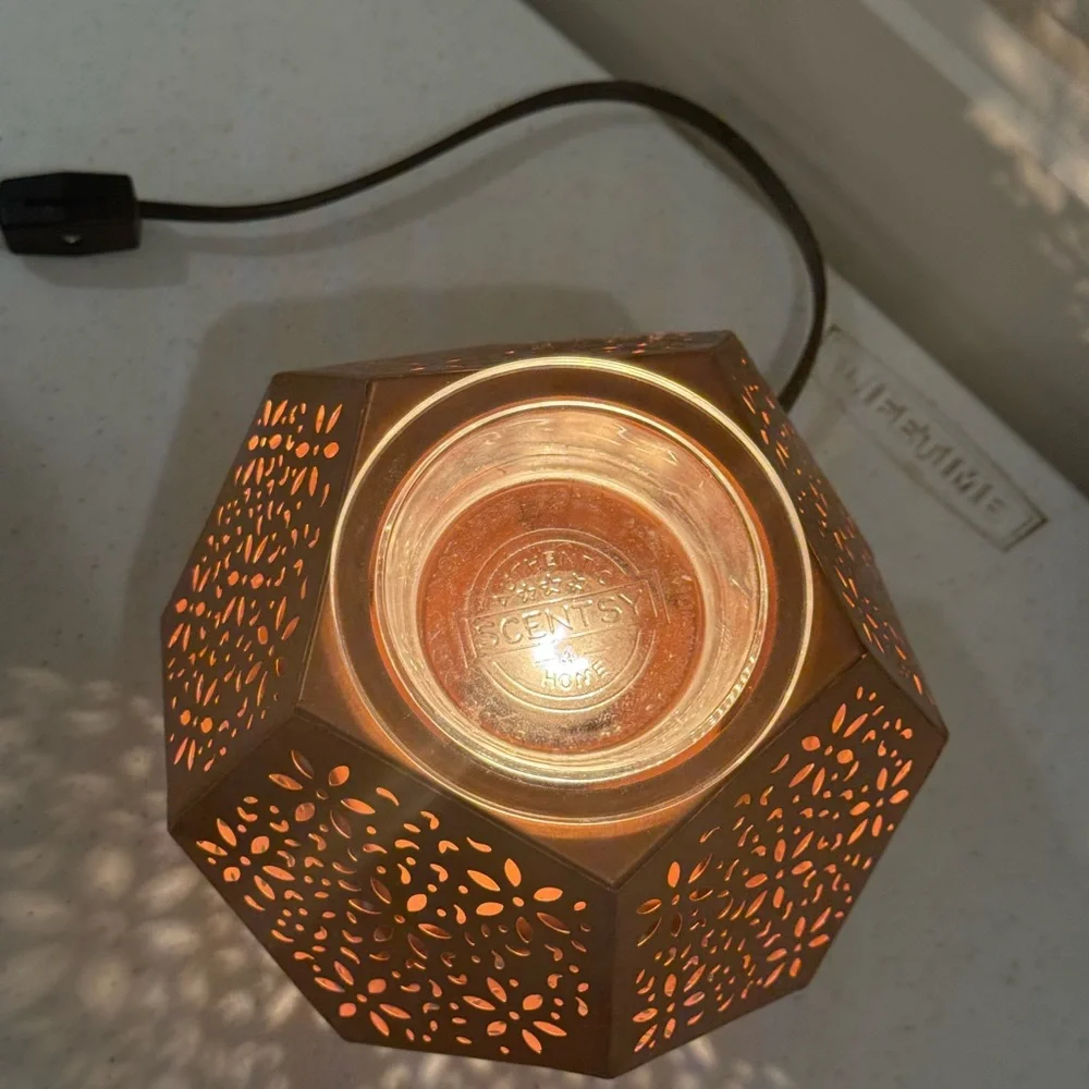 Scentsy like new