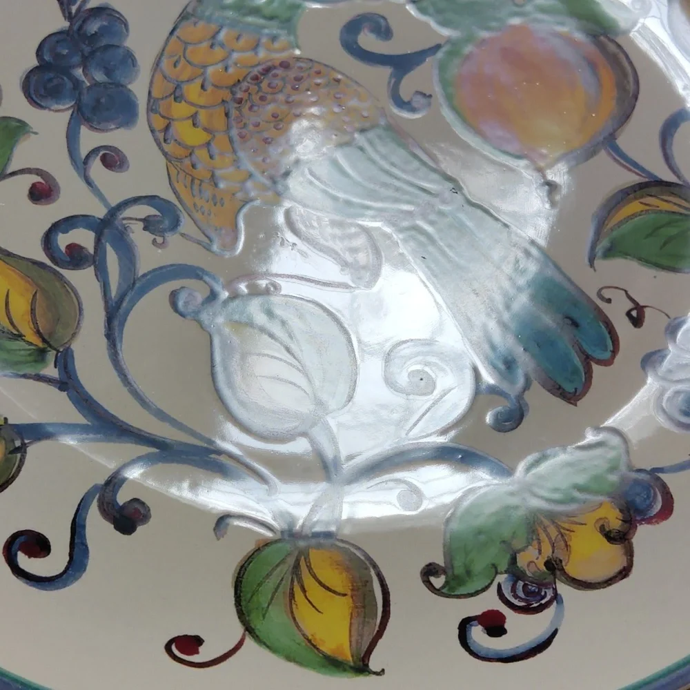 Sur La Table vibrant hand