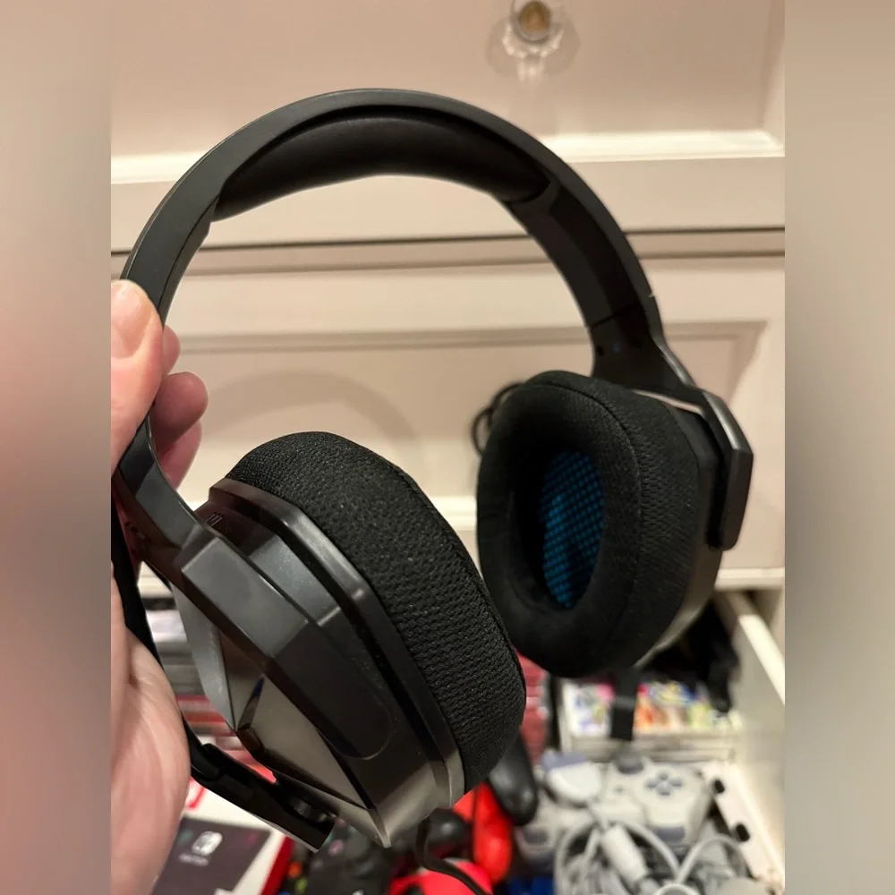 Black Wired Gaming Headset with Microphone