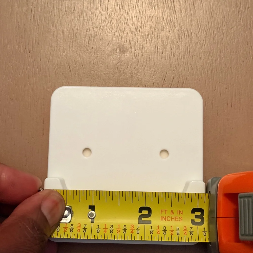 N/A white plastic