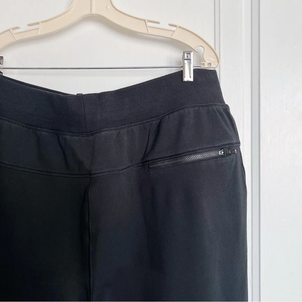 lululemon athletica applicable cash