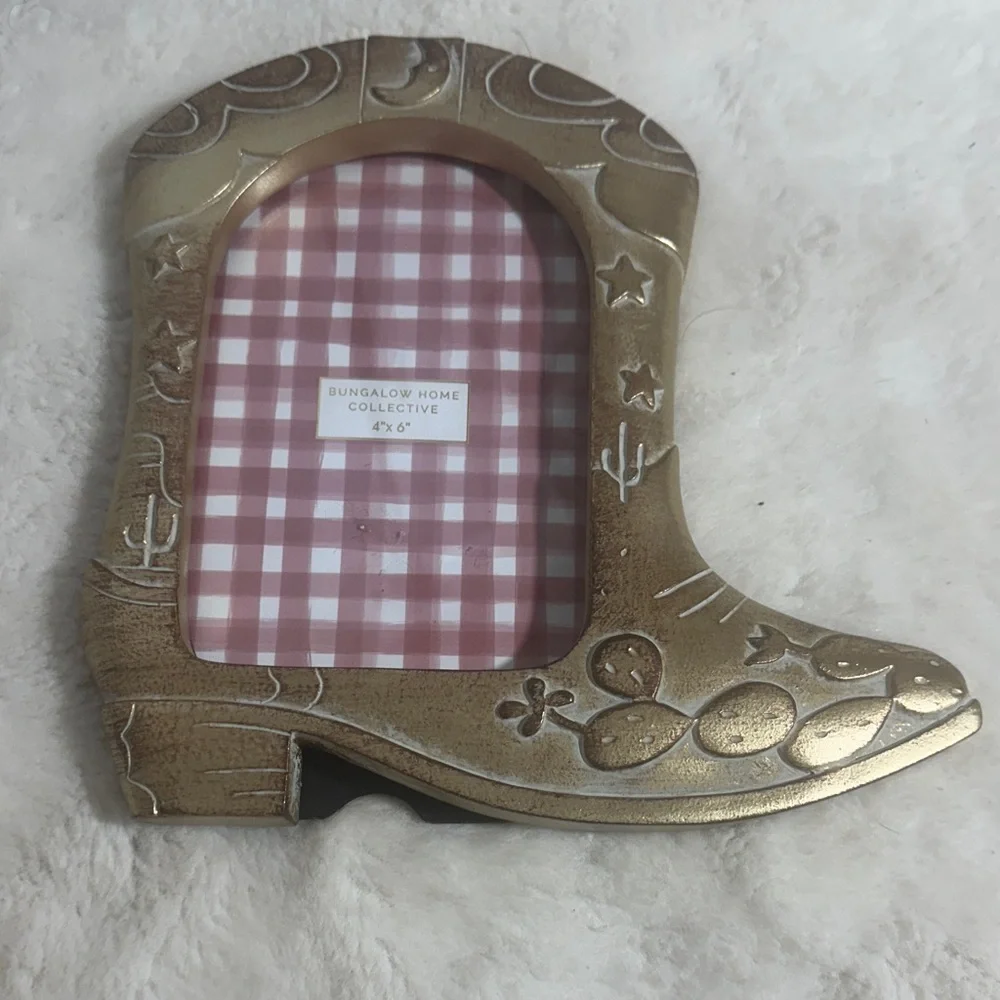 Bungalow Home gold cowboy boot picture frame
